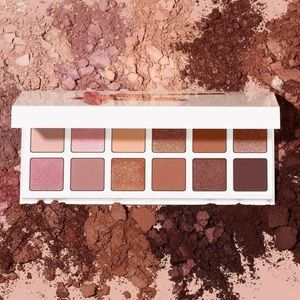 Fenty Beauty by Rihanna
Bomb Posse Eyeshadow Palette